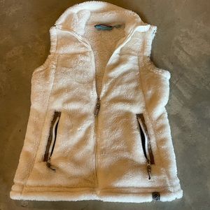 Women’s Free Country Vest!